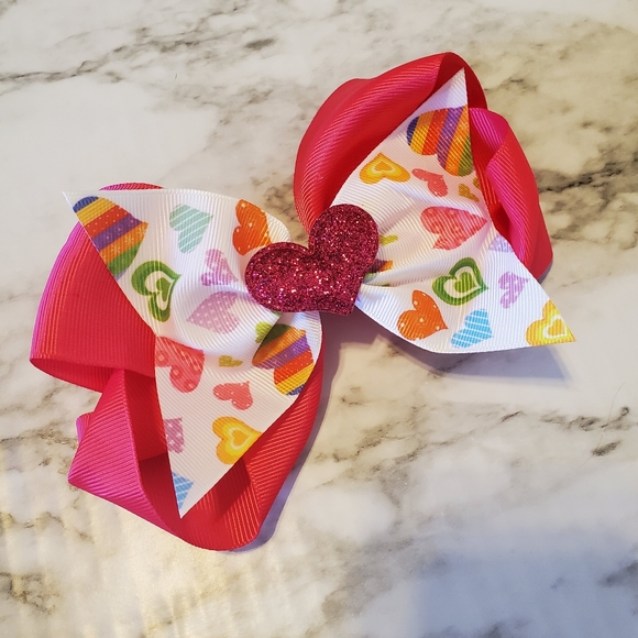 Valentine's Day Hair Bows - Picture 7 of 7